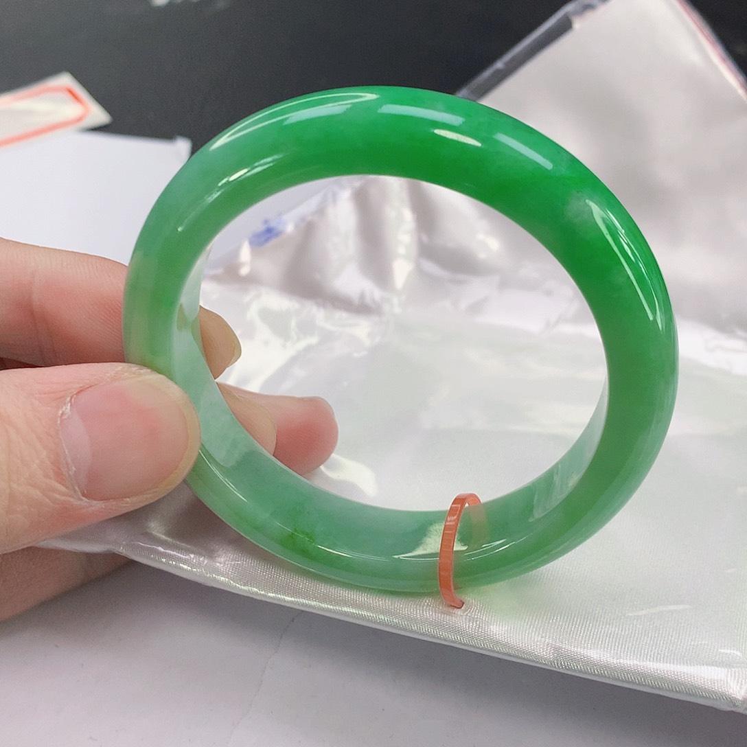 翡翠手镯未镶嵌435缅甸天然翡翠A货