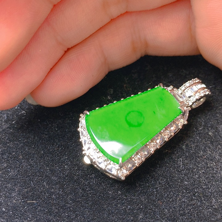 【闪购商品】翡翠未镶嵌颈饰翡翠