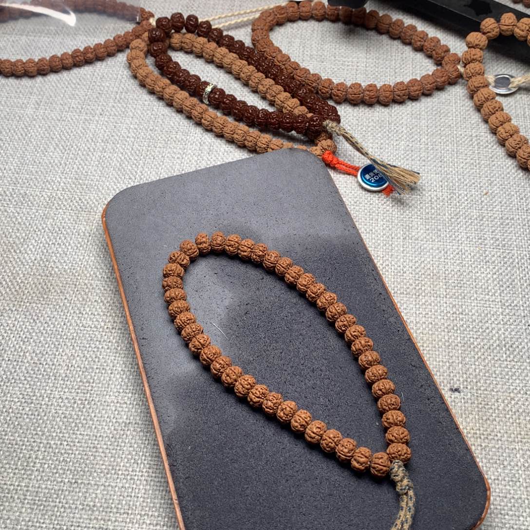 金刚菩提吊坠小*子老树王