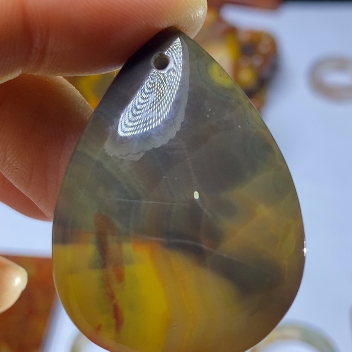 玛瑙/玉髓颈饰未镶嵌