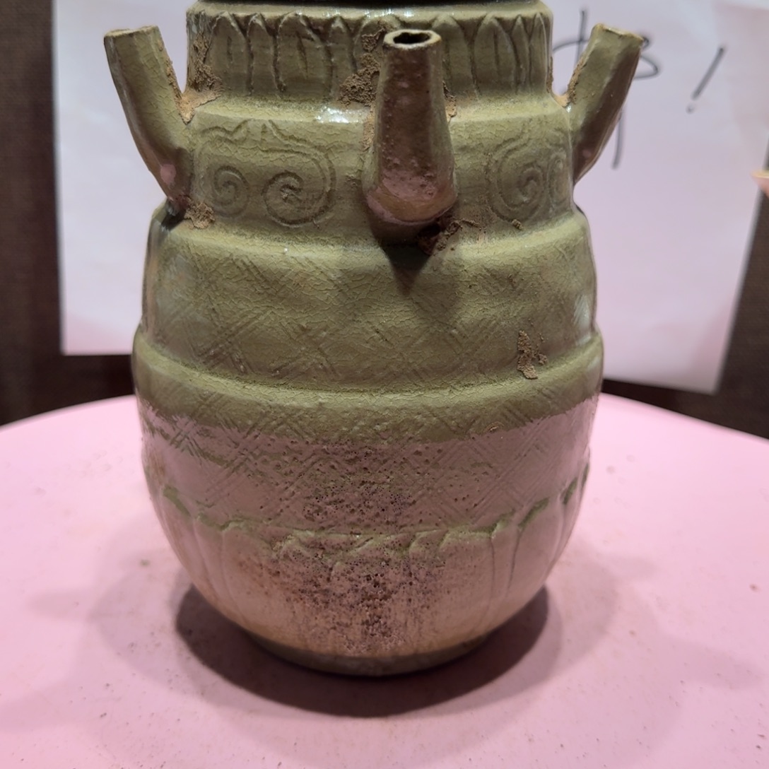 陶其他漂亮的小瓷瓶子