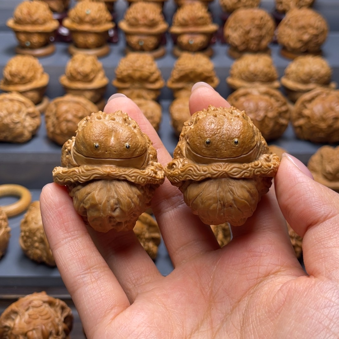 核桃手串/手链小丑蛙纯金包边