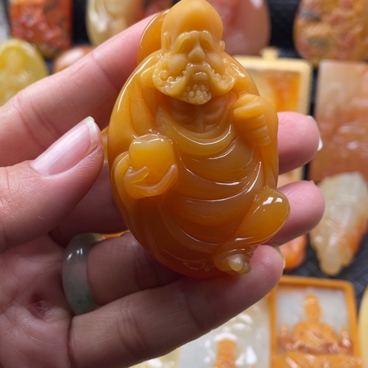 石英质玉（黄龙玉）颈饰未镶嵌