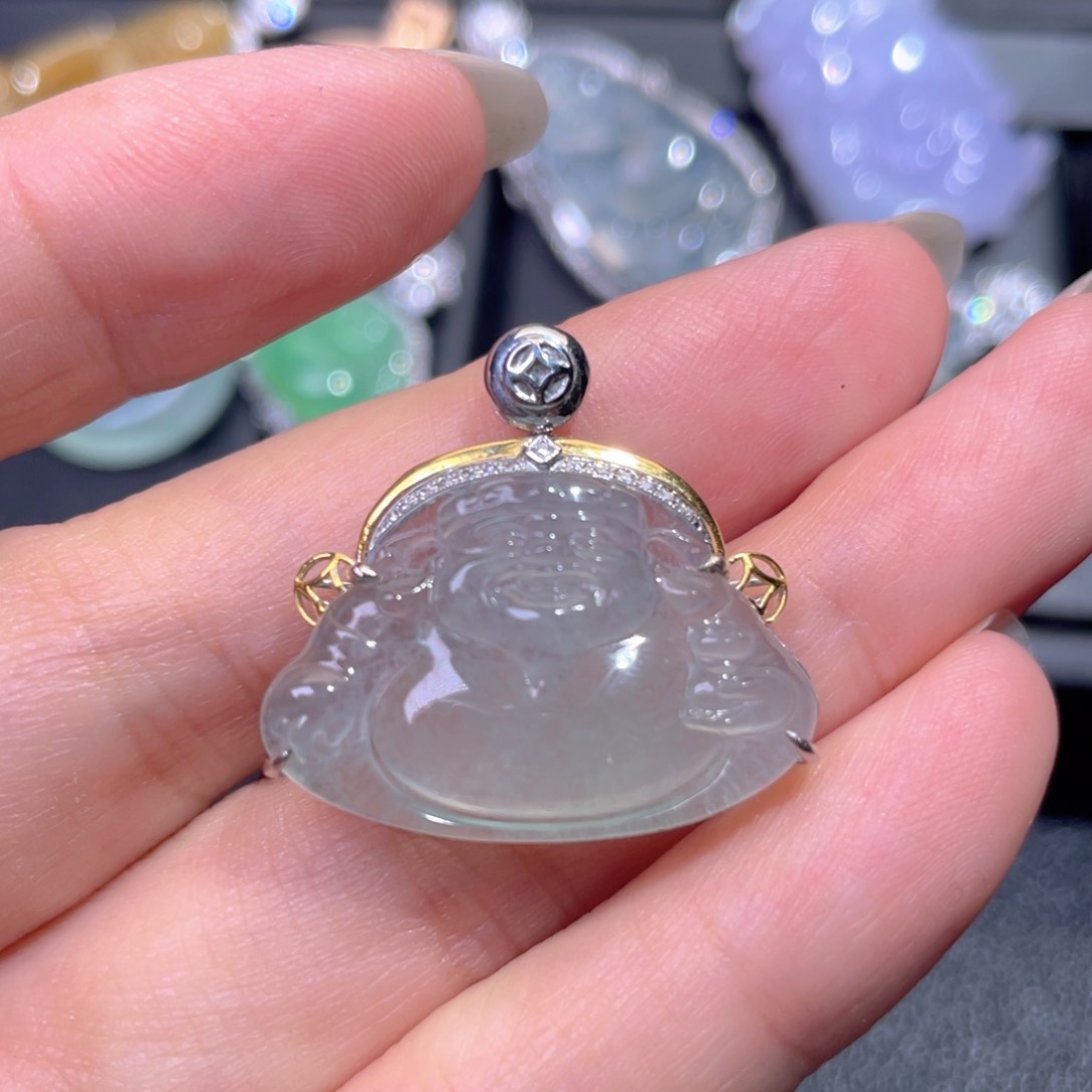 颈饰18K金镶嵌翡翠翡翠