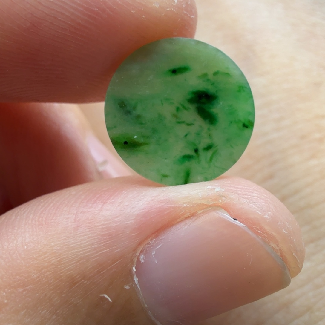 翡翠未镶嵌颈饰31