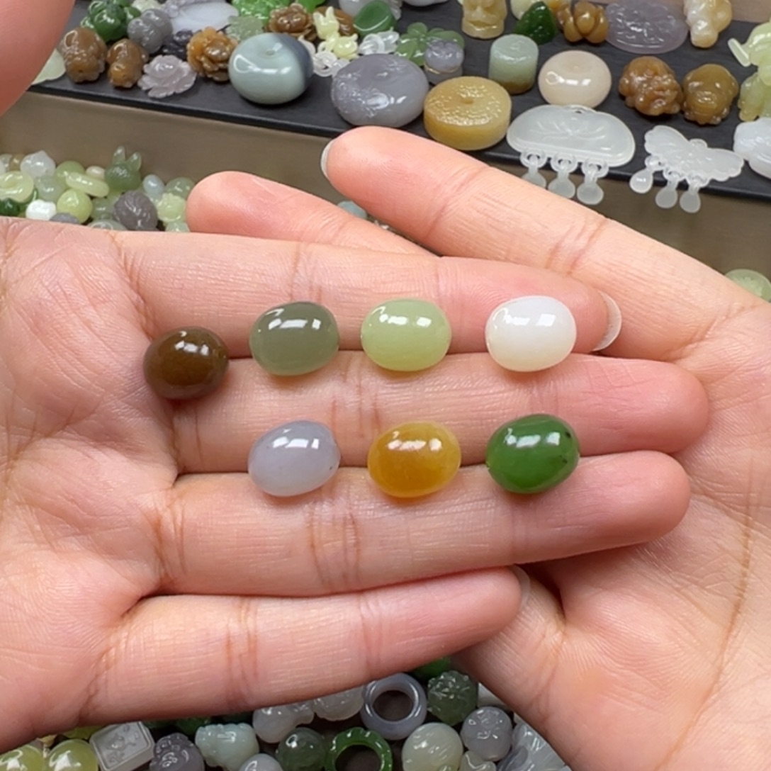 和田玉未镶嵌颈饰98一个多样性发其一