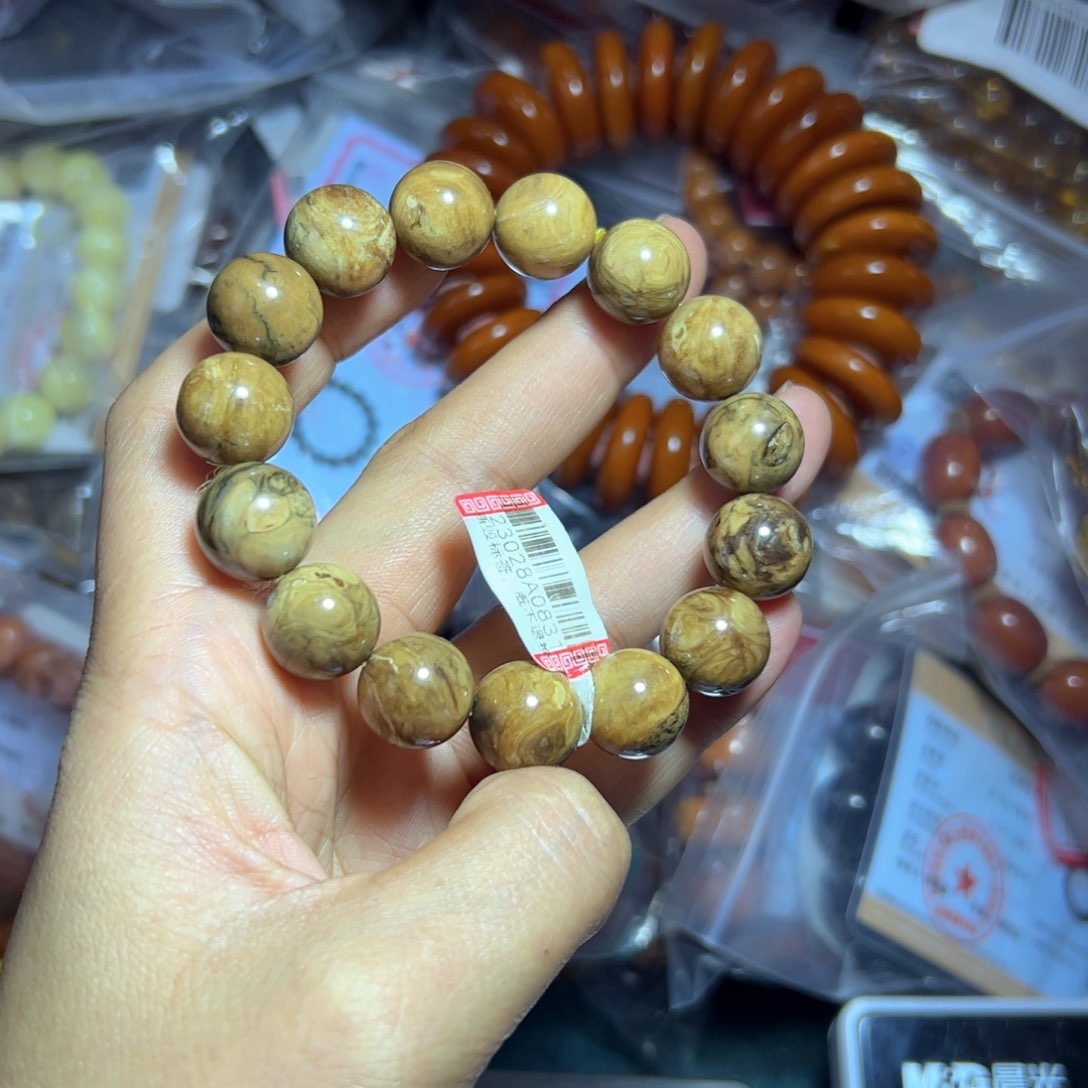 琥珀珠宝奇石未镶嵌926