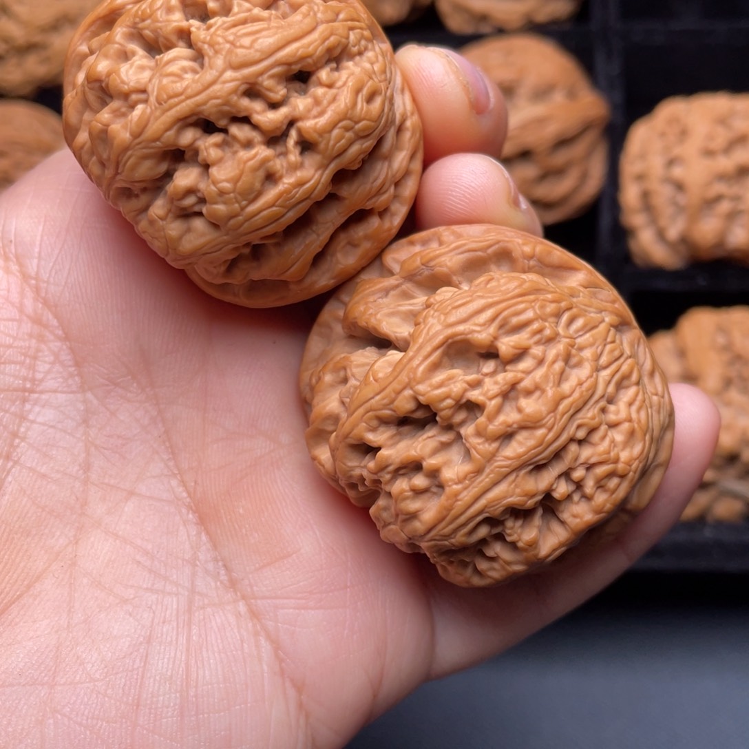 秦岭山脉文玩核桃