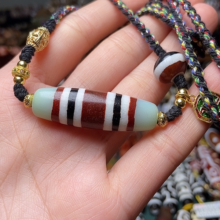 线珠锁骨链一条发货