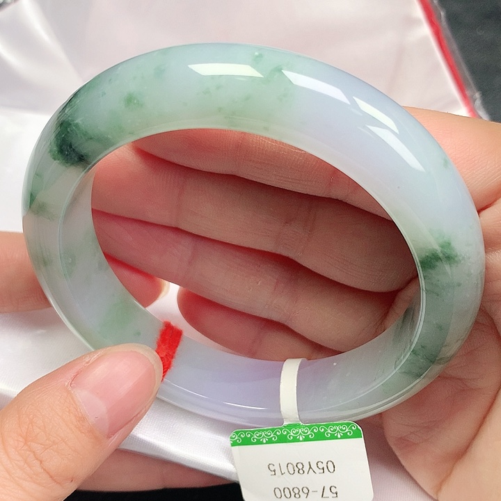 【闪购商品】翡翠手镯未镶嵌5758圈