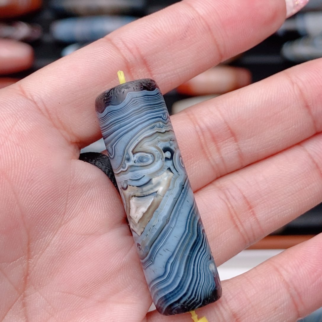 合金颈饰玛瑙/玉髓大****扬