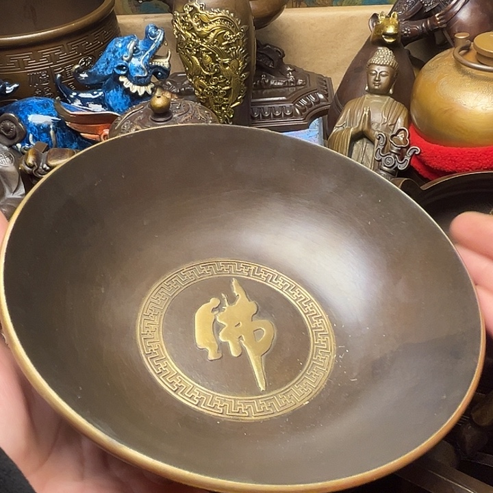 精美铜器批发档口