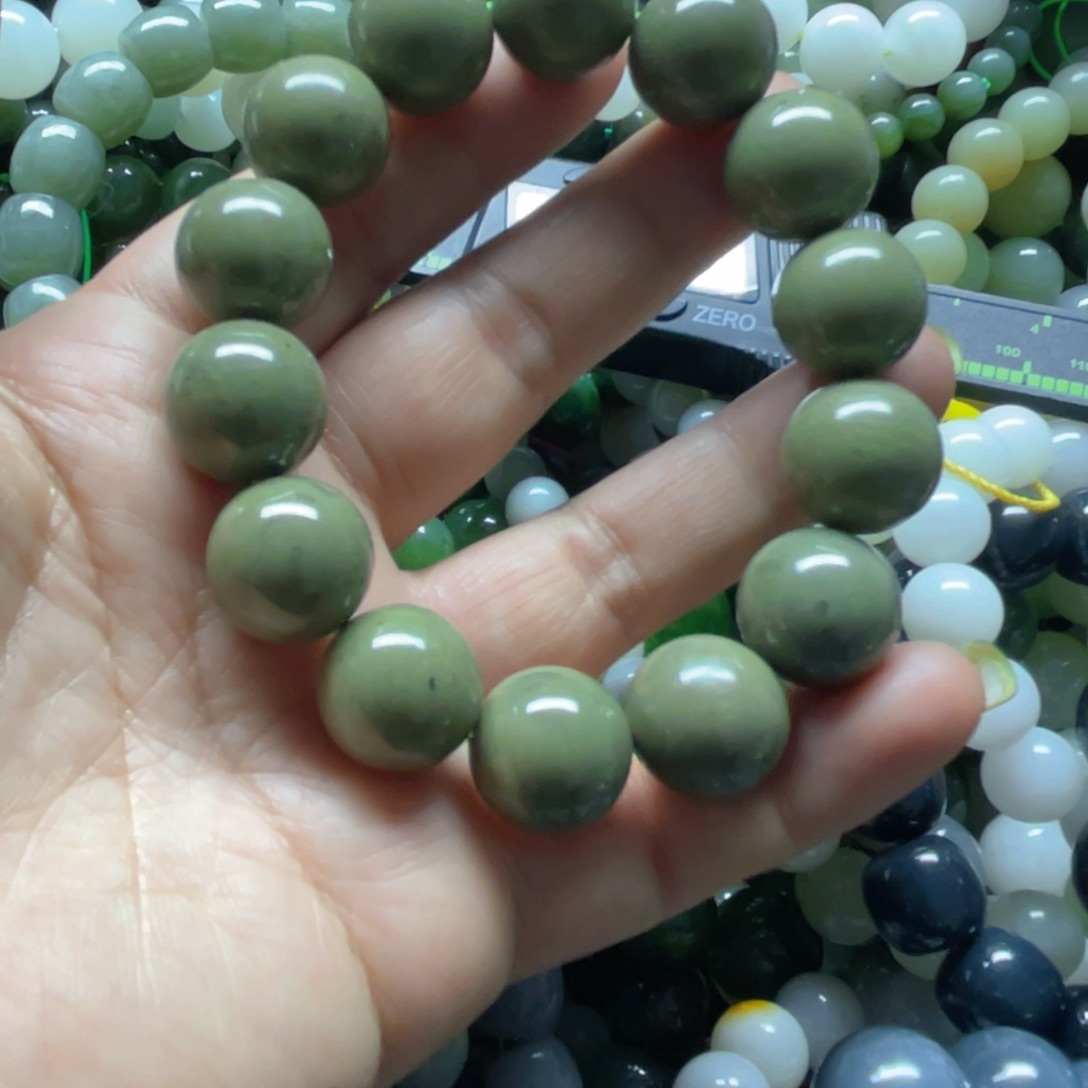 和田玉手链未镶嵌