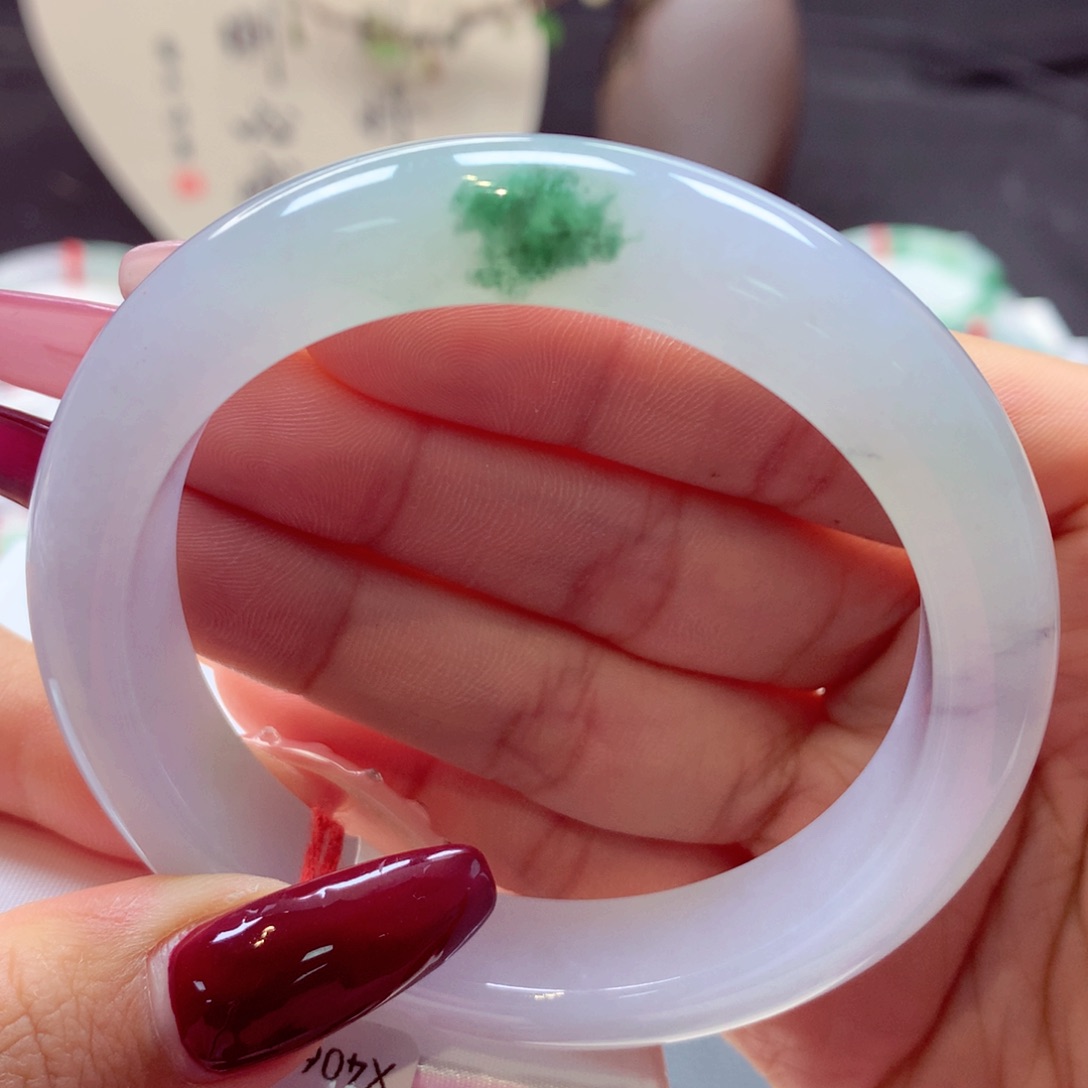 翡翠手镯未镶嵌泥鳅背5号66