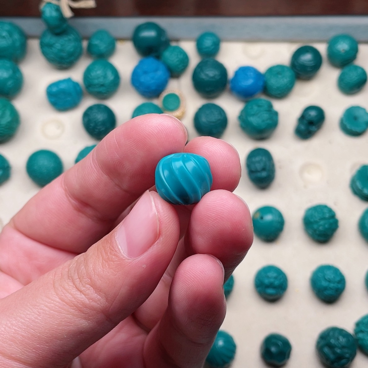 【闪购商品】玻璃颈饰尺寸14×13一个