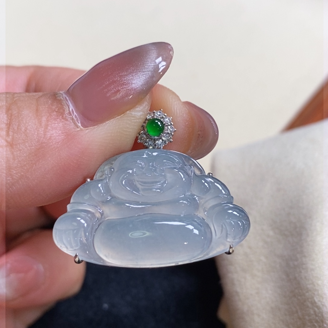 翡翠吊坠(赠链)18K金镶嵌干***?