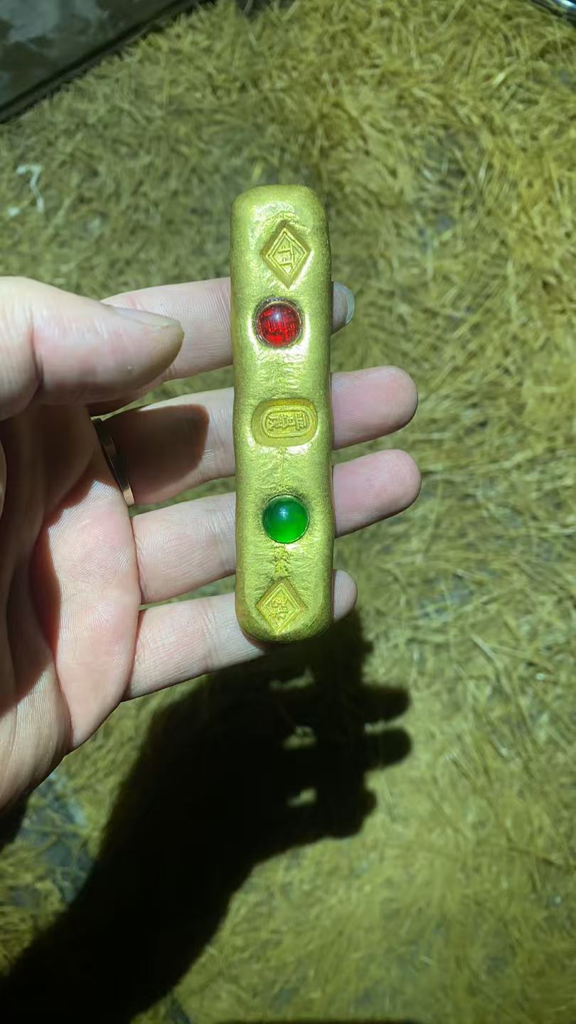 1个家居摆件   136精品摆件