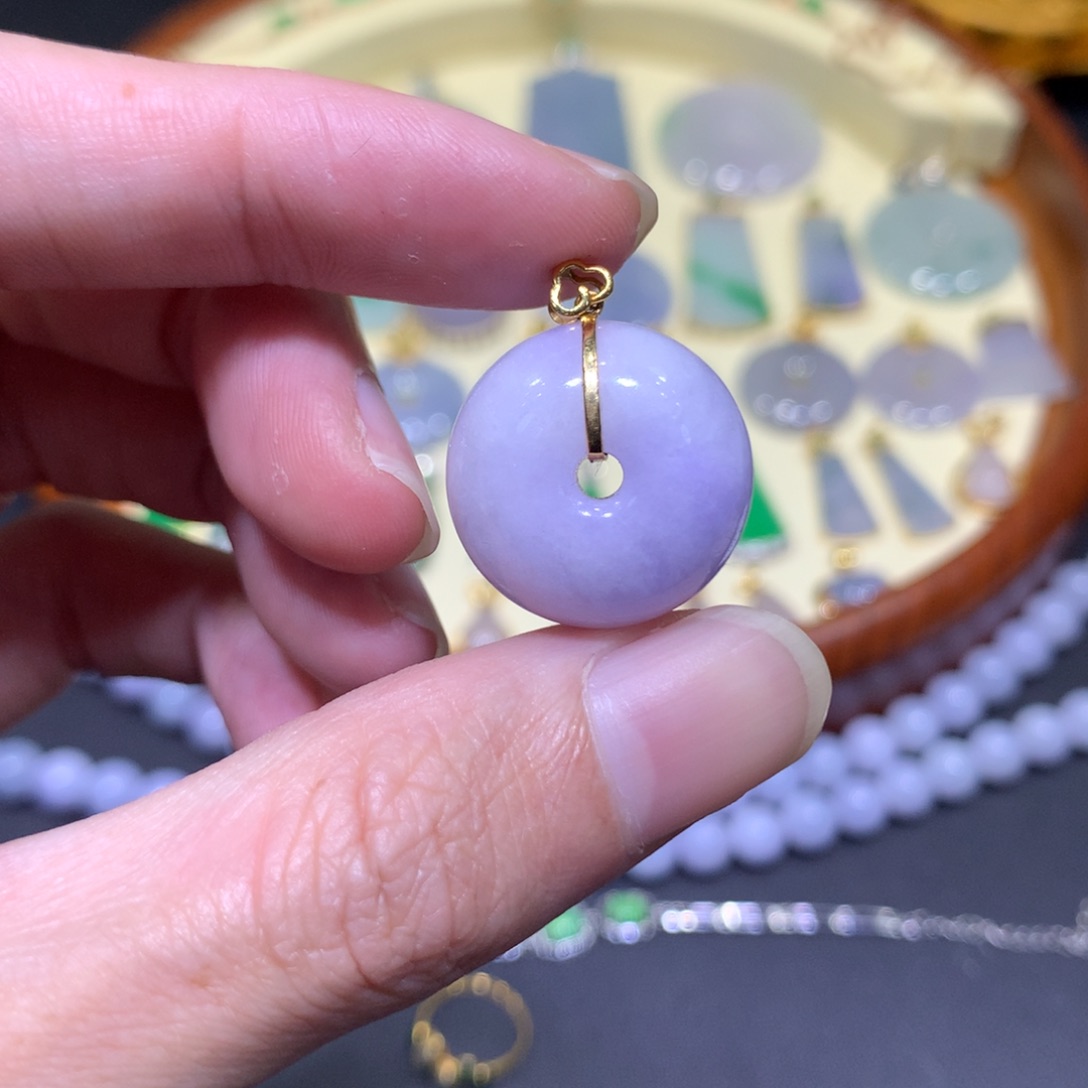 翡翠吊坠(不含链)18K金镶嵌