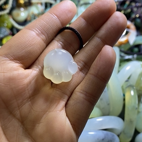 岫玉颈饰未镶嵌挂件