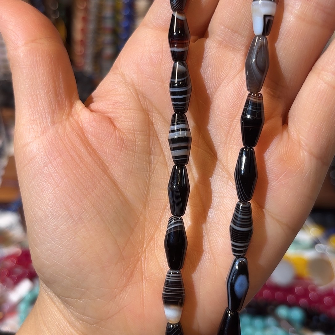 玛瑙/玉髓未镶嵌珠宝半成品黑玛瑙卡6-14一条