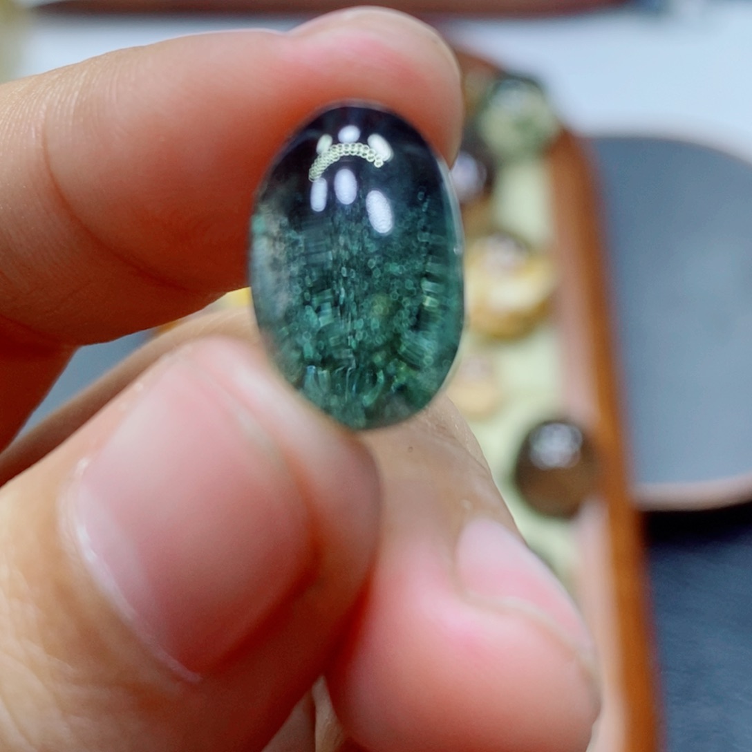 颈饰未镶嵌水晶秦****花水晶