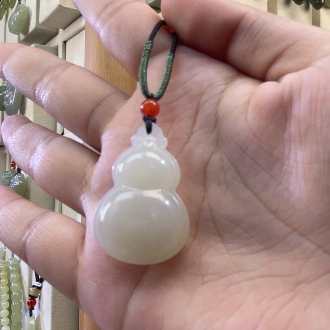 小***7和田玉（糖玉）未镶嵌颈饰