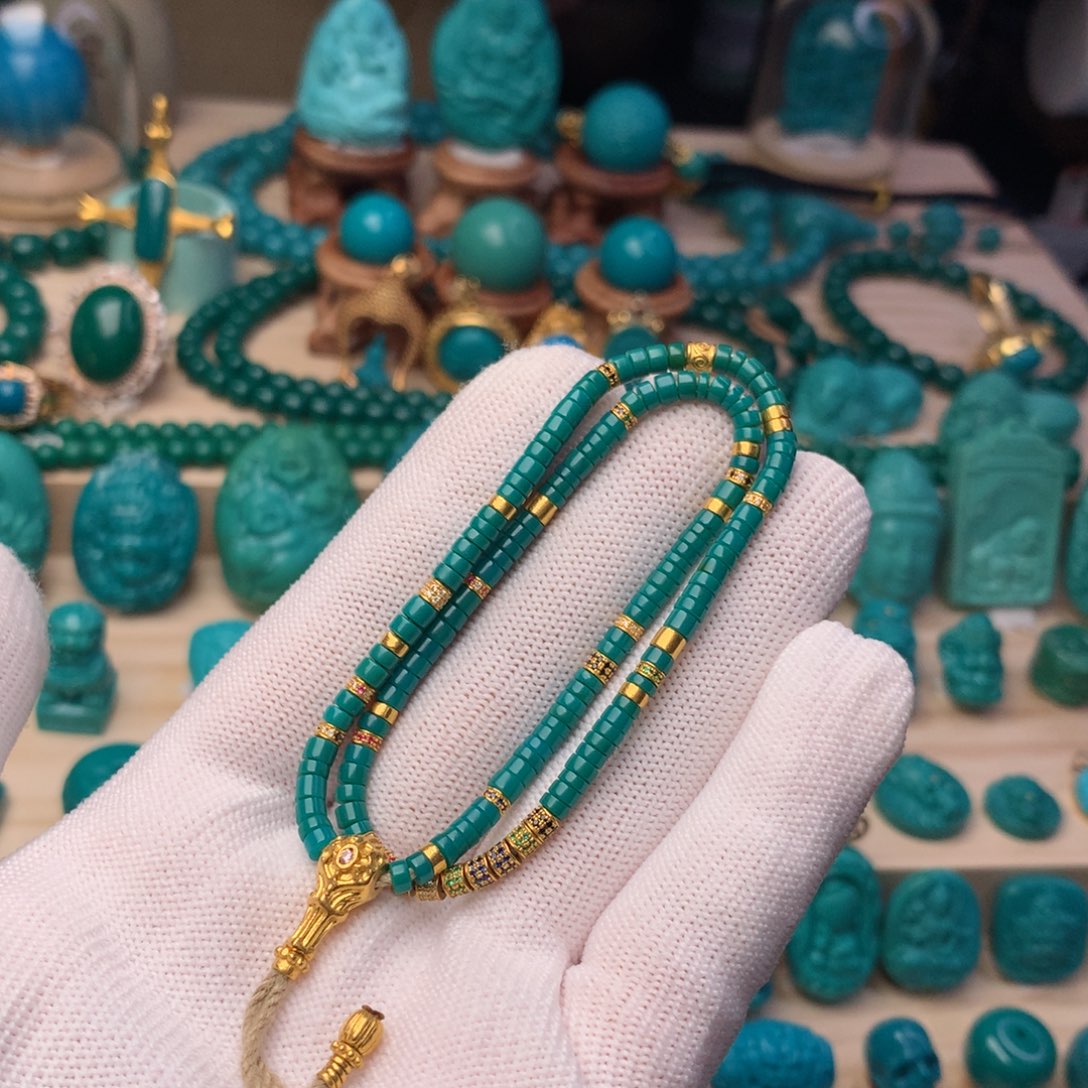 18K金镶嵌绿松石珠宝奇石