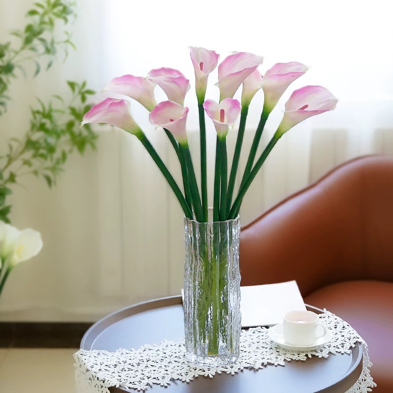 轻奢高档马蹄莲仿真花假花客厅餐桌花艺摆件婚礼拍照毕业季手捧花