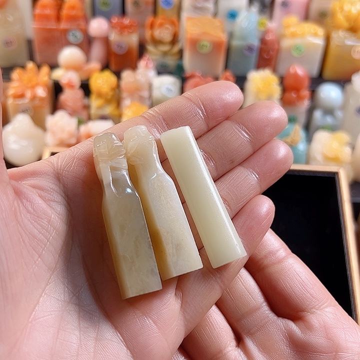 寿山石印石小*1厘米，包刻