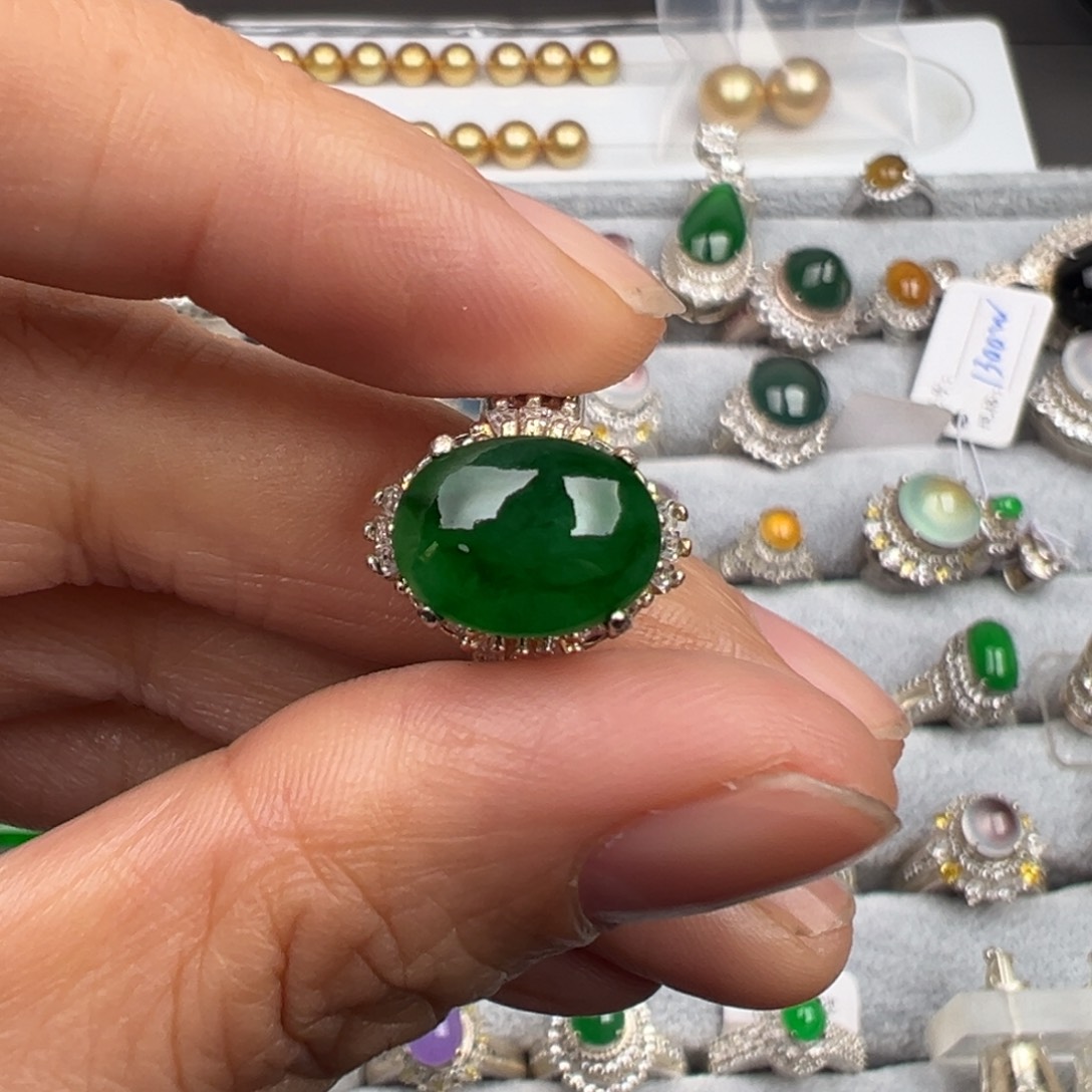 定制翡翠未镶嵌A货