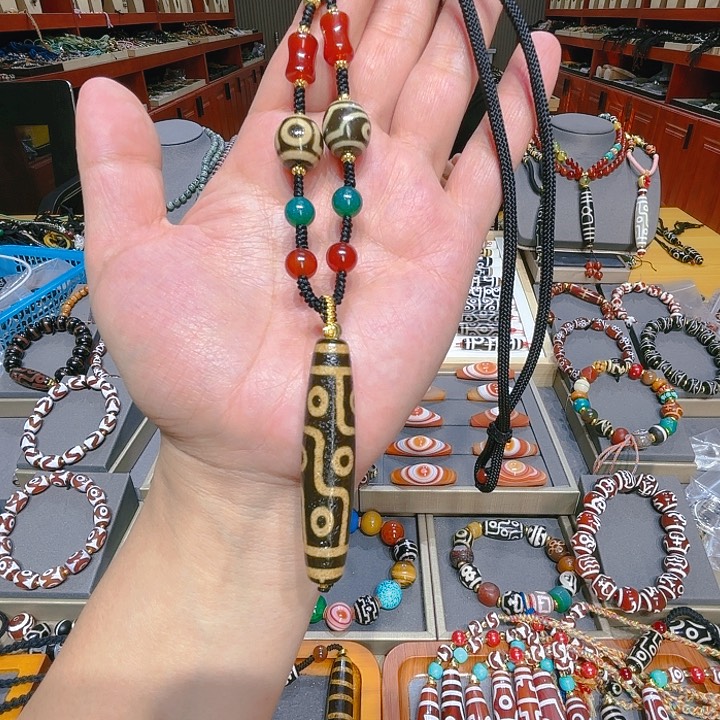 未镶嵌玛瑙/玉髓珠宝奇石