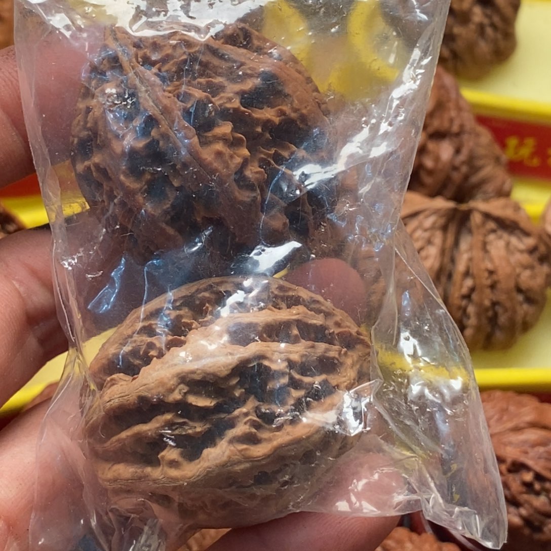 吊坠文玩核桃随机色彩155