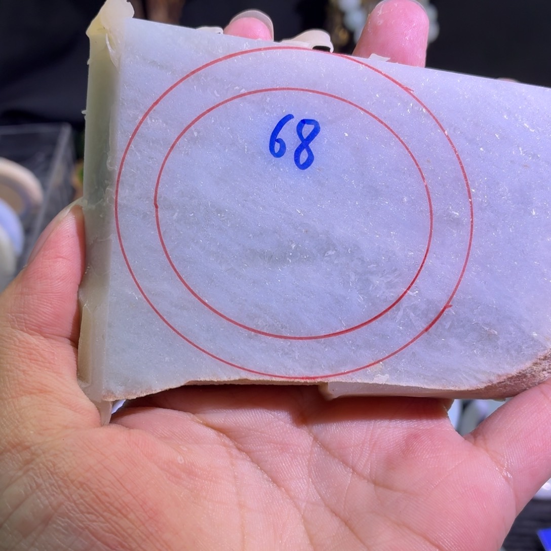 定制翡翠未镶嵌天然翡翠A货毛胚手镯