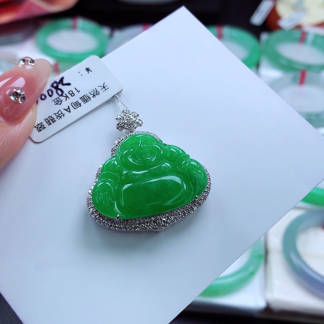 翡翠吊坠(不含链)18K金镶嵌辣阳绿 大佛公