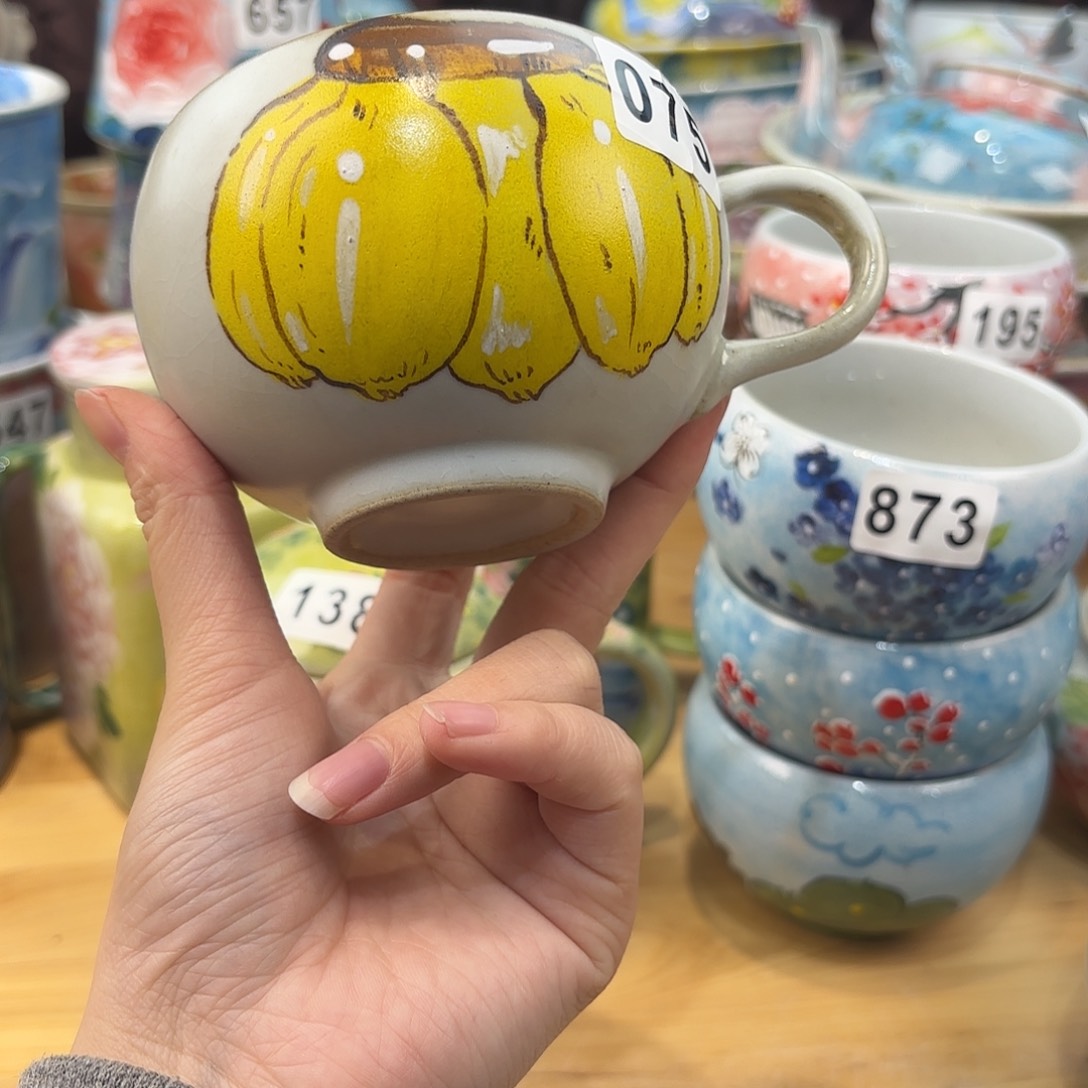 瓷片兔兔盖茨。兔兔好