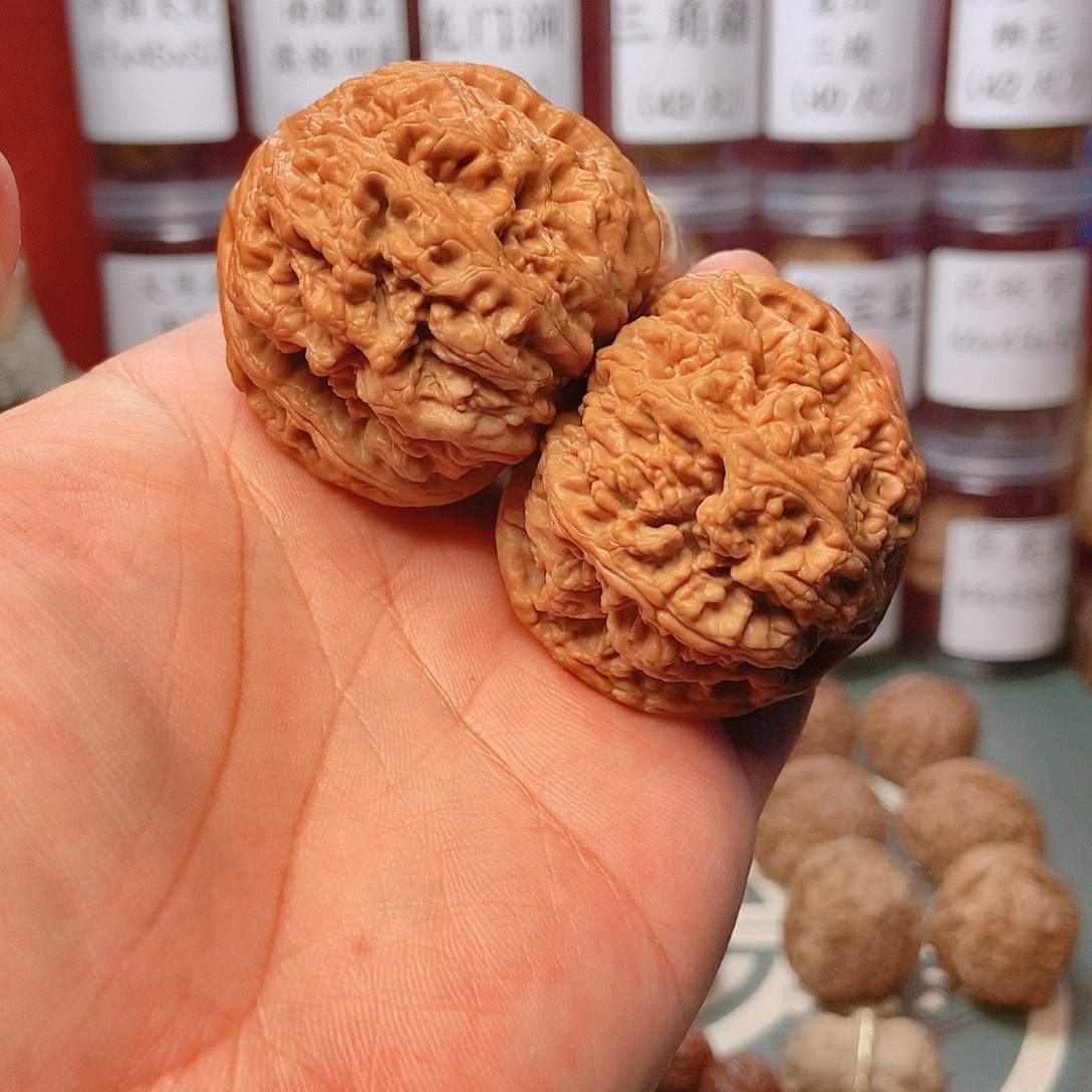 文玩核桃把件粗筋