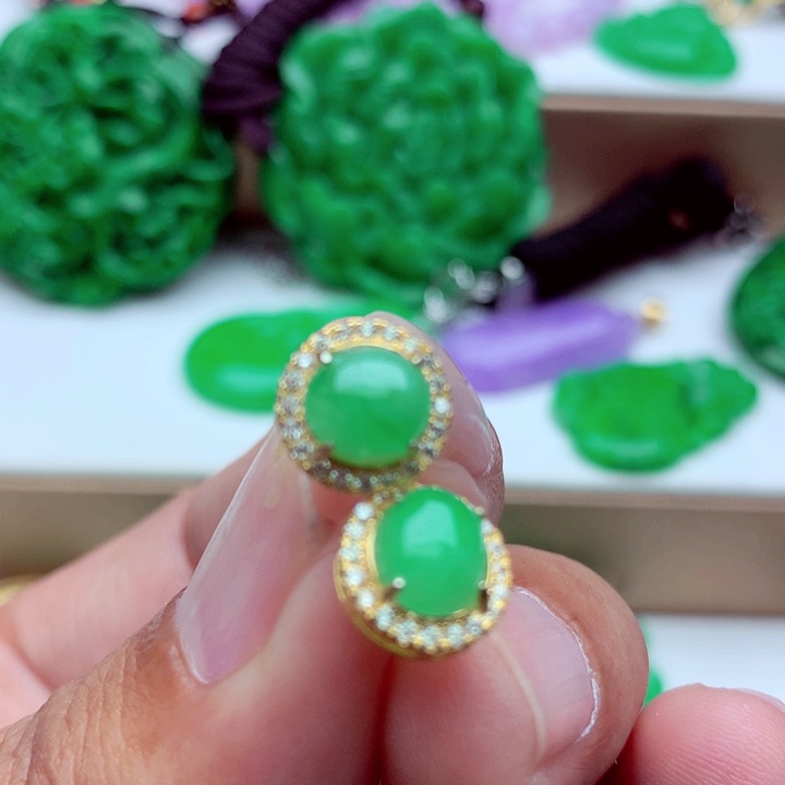 翡翠未镶嵌耳饰耳饰