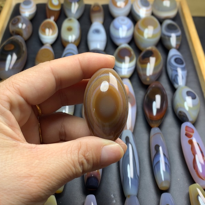 玛瑙/玉髓未镶嵌颈饰吊坠