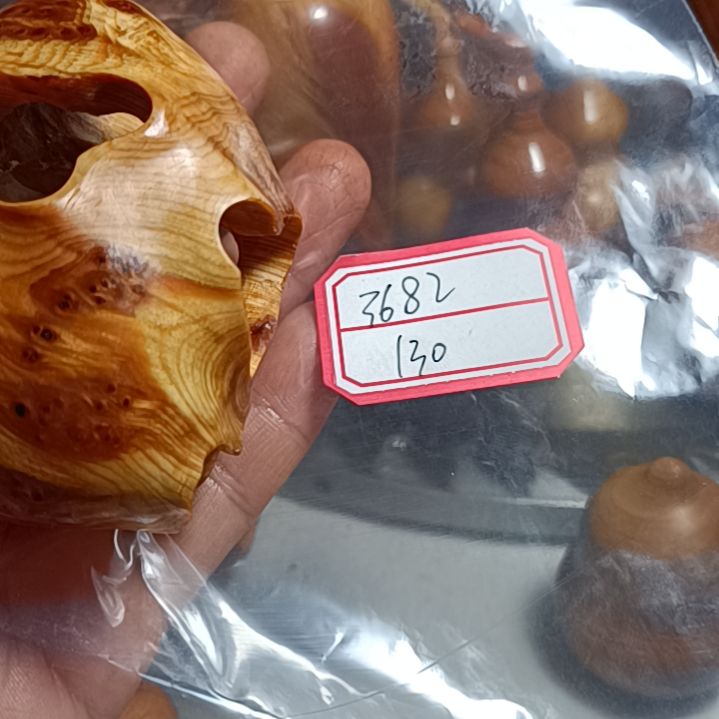 用***2柏木焦作太行崖柏摆件