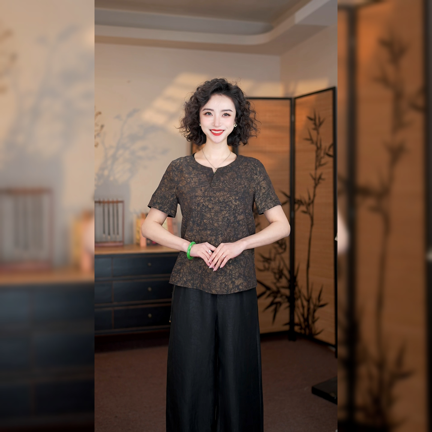 新中式旗袍上衣女妈妈夏装新款短袖鎏金龟锻小衫LYGSY0510