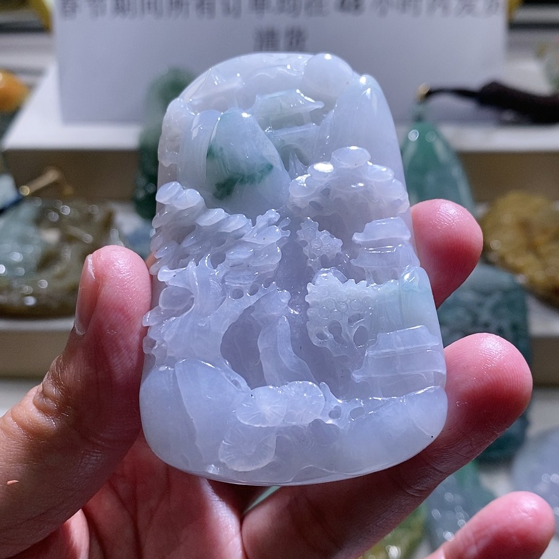 【闪购商品】翡翠颈饰未镶嵌山水