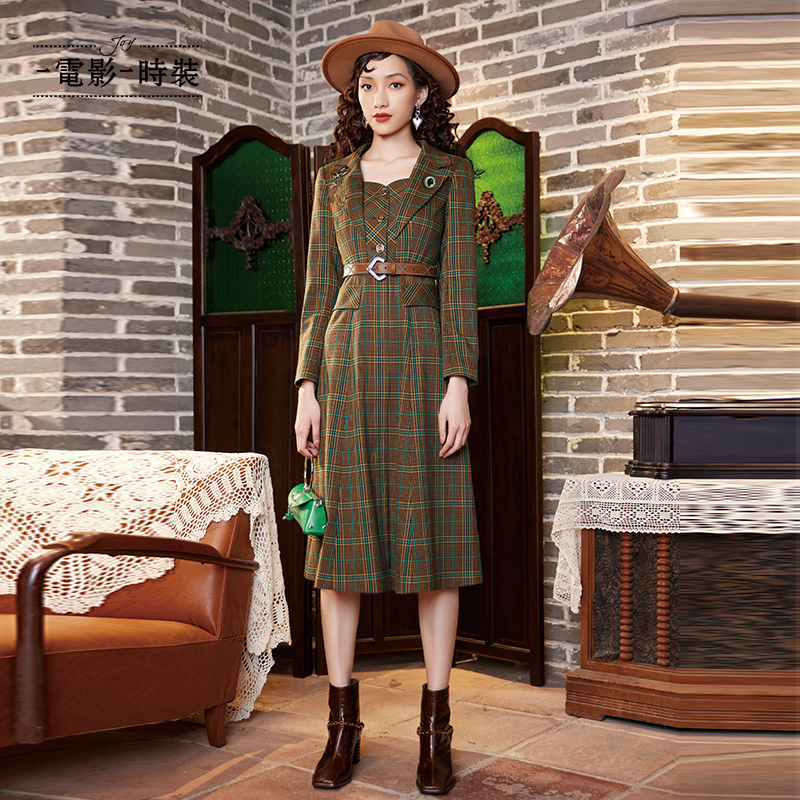 【高高甄选】一电影一时装格纹长袖连衣裙FCEL133510