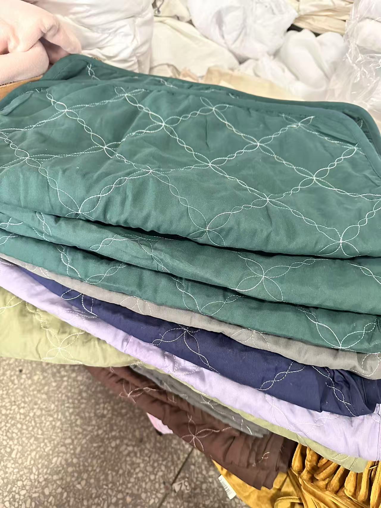 《兵哥外贸》3楼51×66杂款绣花枕套 发2对 不挑色