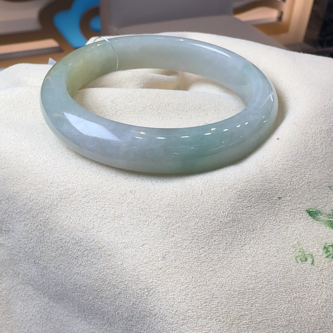 翡翠未镶嵌手镯黄翡飘翠