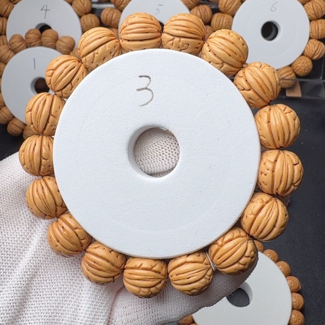 手串桃核盘锦野生绣球