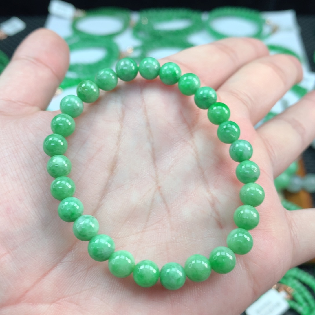 翡翠手链未镶嵌翡翠