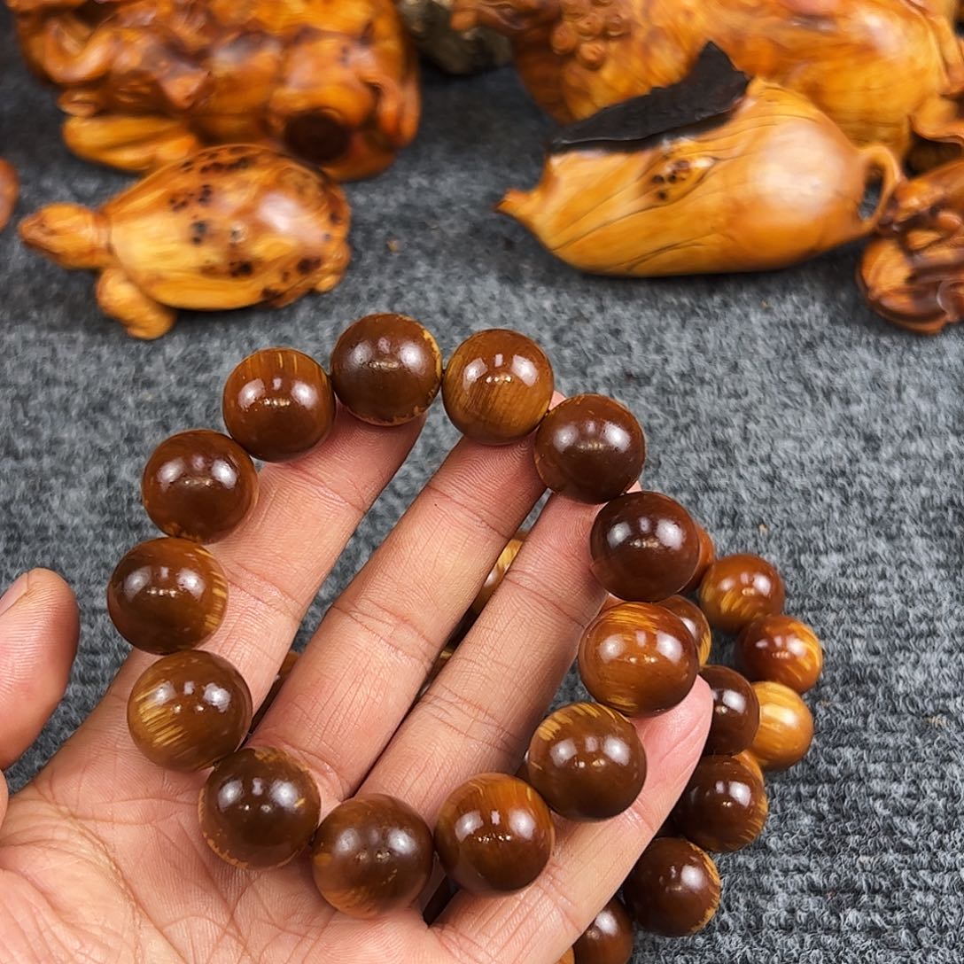 柏木太行崖柏18黑金骨料沉水