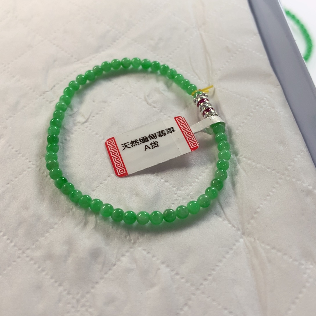 翡翠未镶嵌颈饰手串