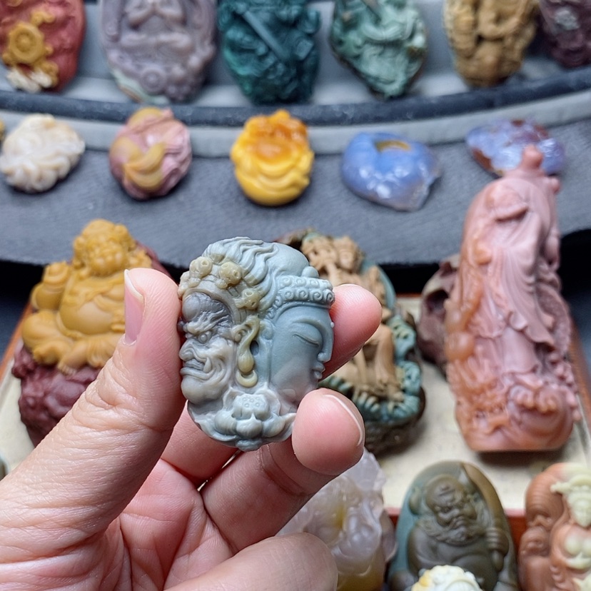 【闪购商品】定制石英质玉吊坠未镶嵌