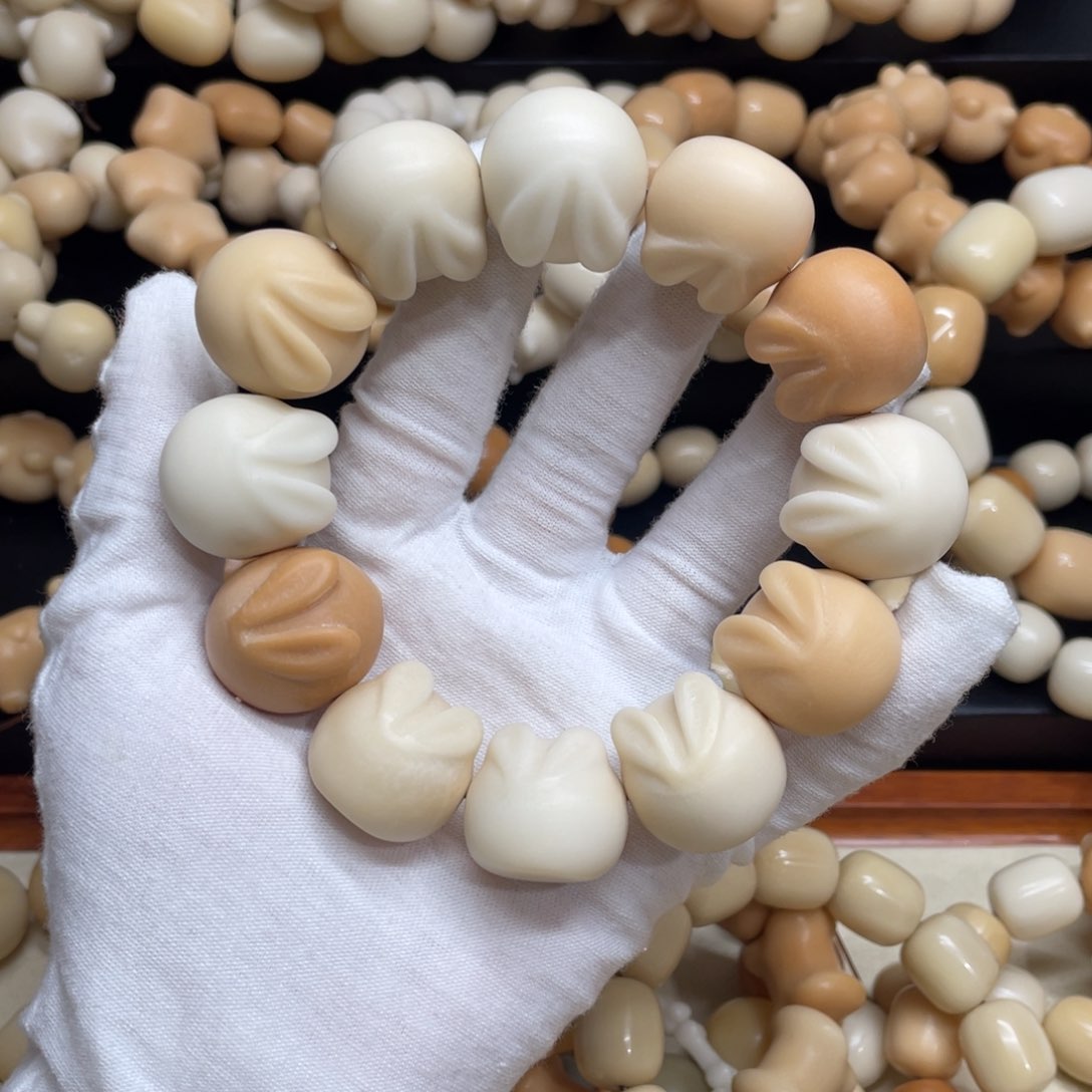 菩提根/象牙果吊坠25干磨大瑕疵牙果趴趴兔013